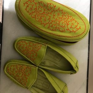 Leather slippers in case